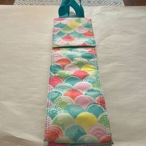 Thirty One Perfect Wine Bottle Thermal Tote bag in Rainbow Scallop style